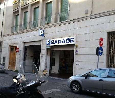 Appartamenti Fortezza Da Basso Florens Exteriör bild